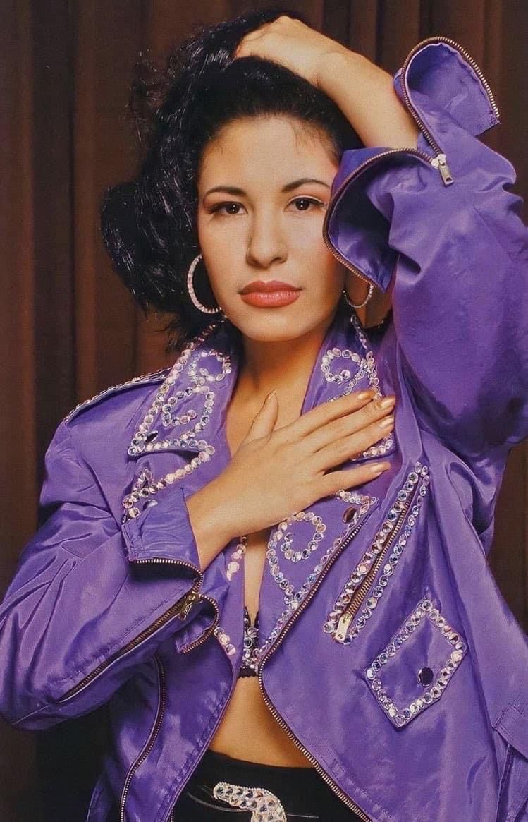 iphone selena quintanilla wallpaper aesthetics